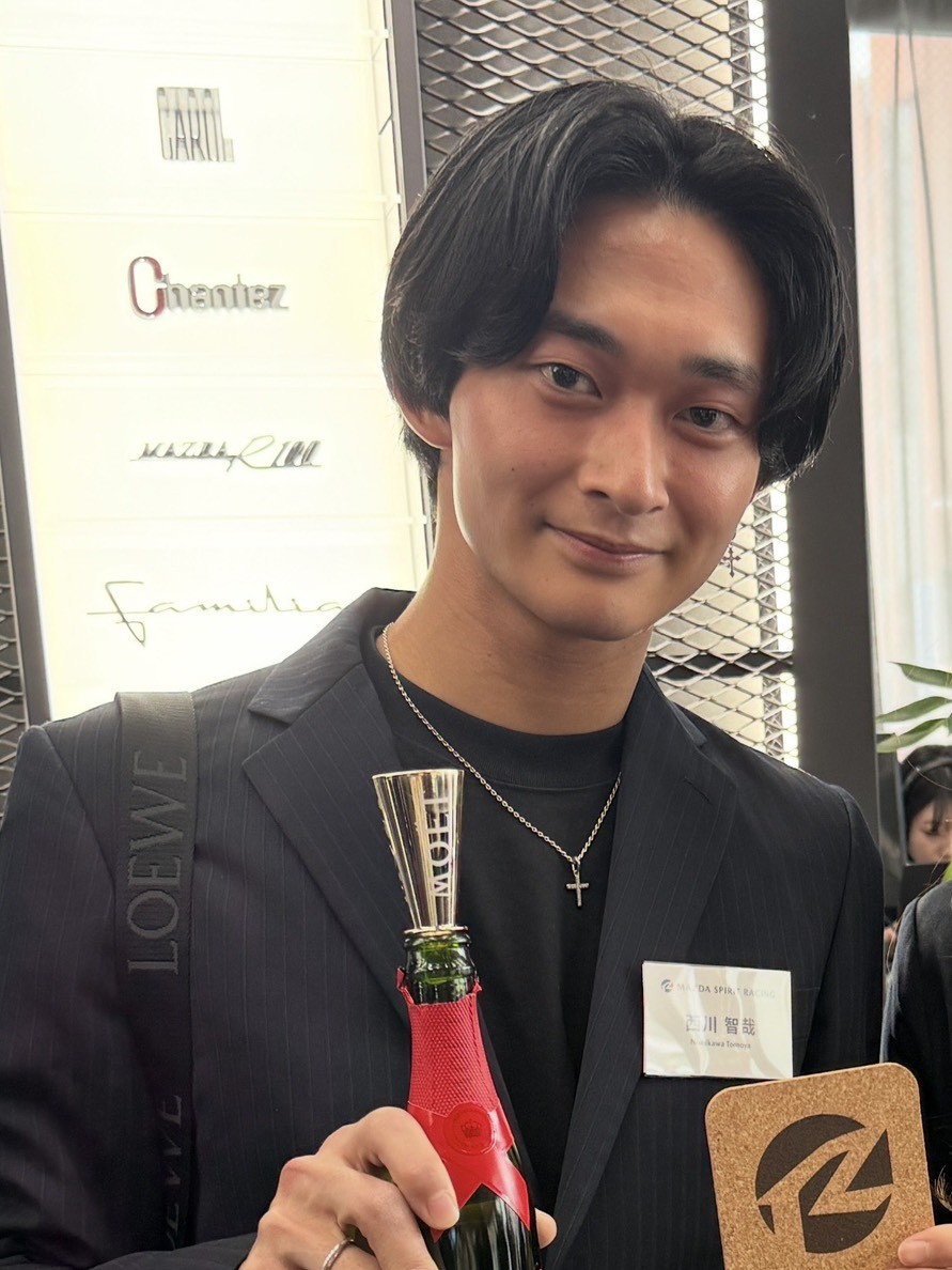 西川　智哉